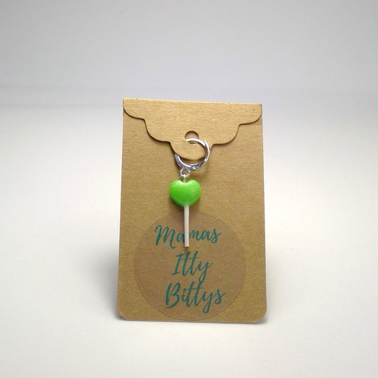 Heart lollipop stitch marker (Green)